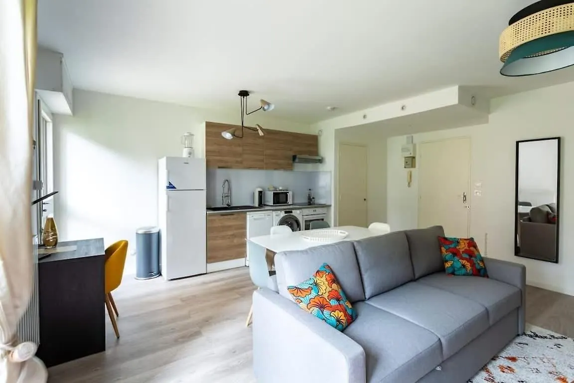 LES ASTURIES - Appartement rénové - Cosymoderne Rennes 0*,  Francia